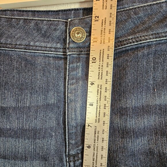 Maurices Straight Womens 24 Reg Plus Size Dark Wash Jeans Whiskered Denims - Picture 5 of 13